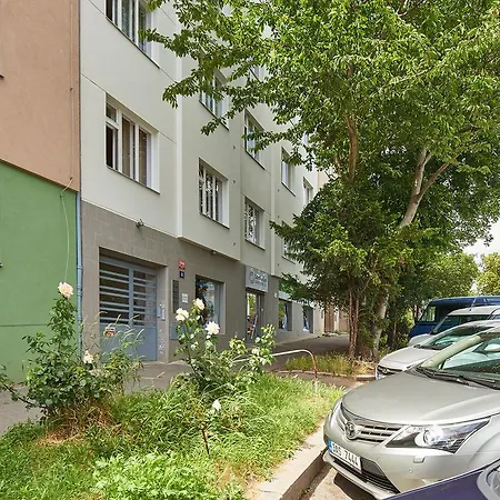 Apartment Hollarovo Namesti Prag